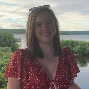 Meet your Posher, Holly